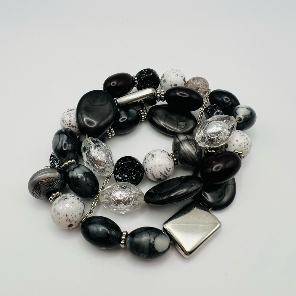 Chunky Black White Beaded Stretch Bracelet Mixed Beads Statement